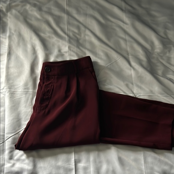 Anthropologie Burgundy Cropped Pants with Relaxed Fit - Picture 6 of 6